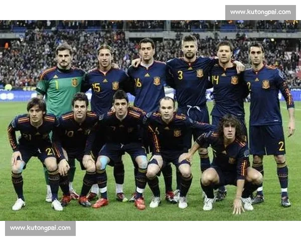 德意志战车与葡萄牙群星巅峰对决引爆欧洲足坛夜强强碰撞见证荣耀之战