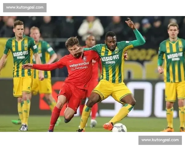 曼联对决莱红牛搜狐聚焦欧战强强碰撞关键战局深度前瞻